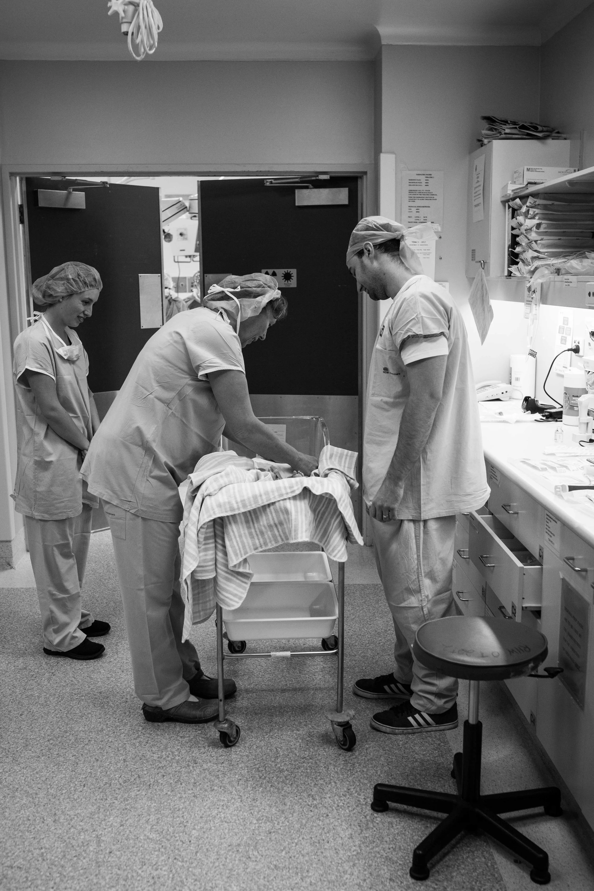 THEFIRSTHELLO - birth photography-123.jpg