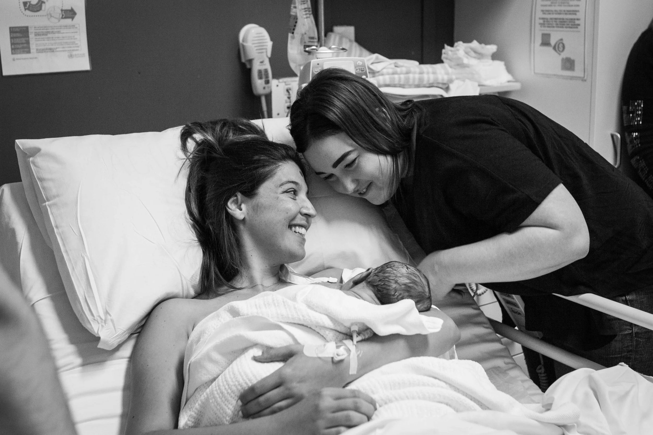 THEFIRSTHELLO - birth photography-173.jpg