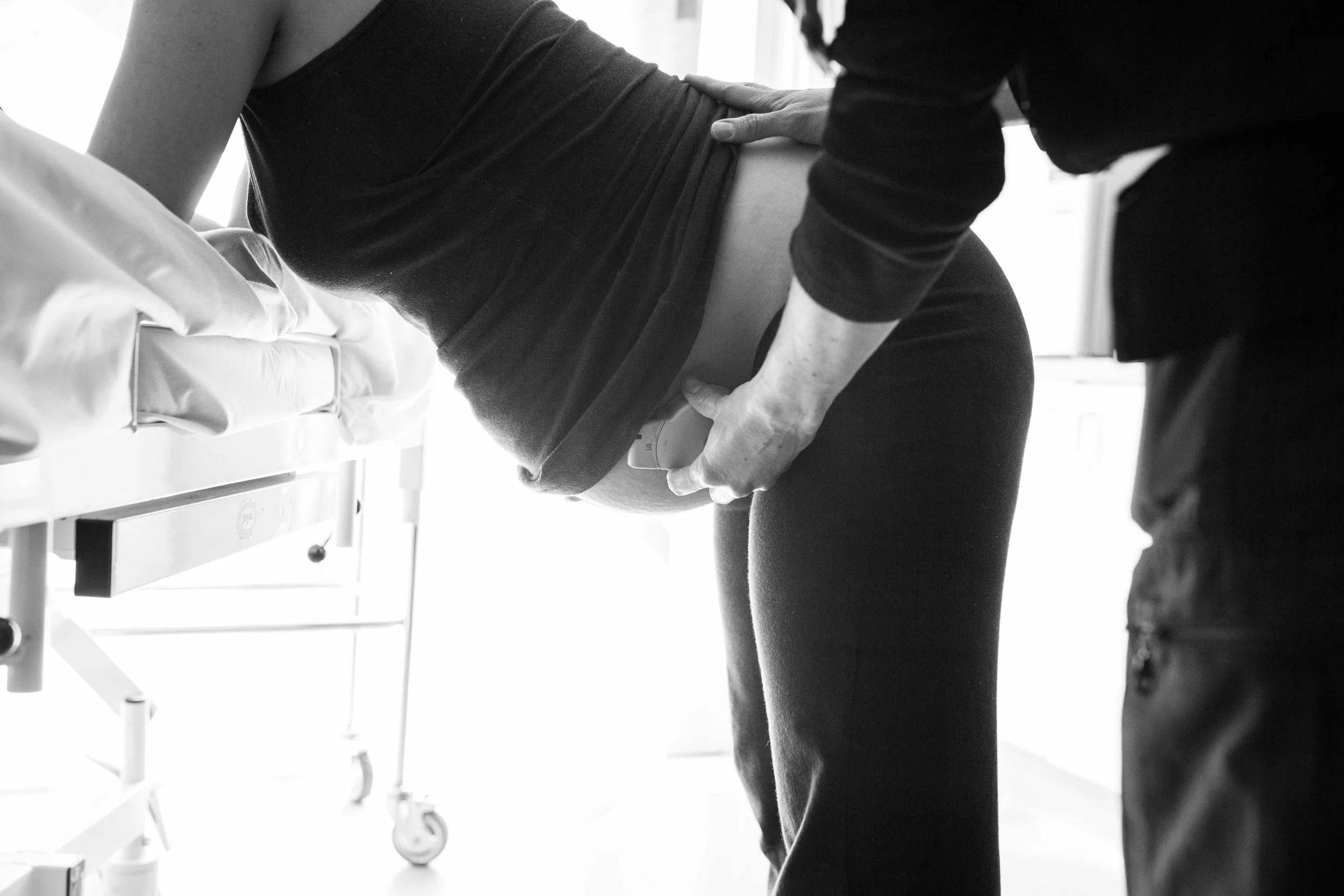 THEFIRSTHELLO - birth photography-28.jpg