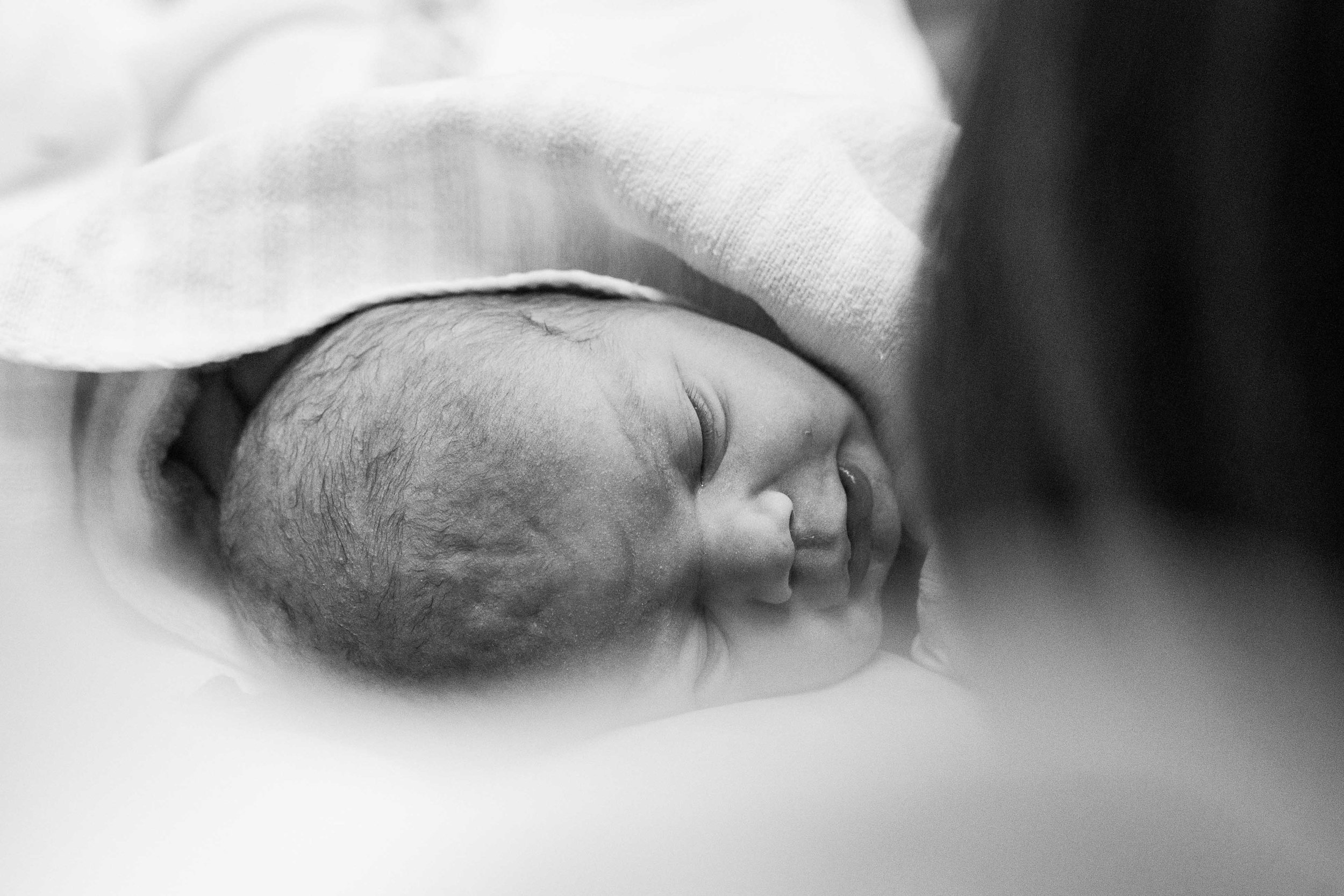 THEFIRSTHELLO - birth photography-188.jpg