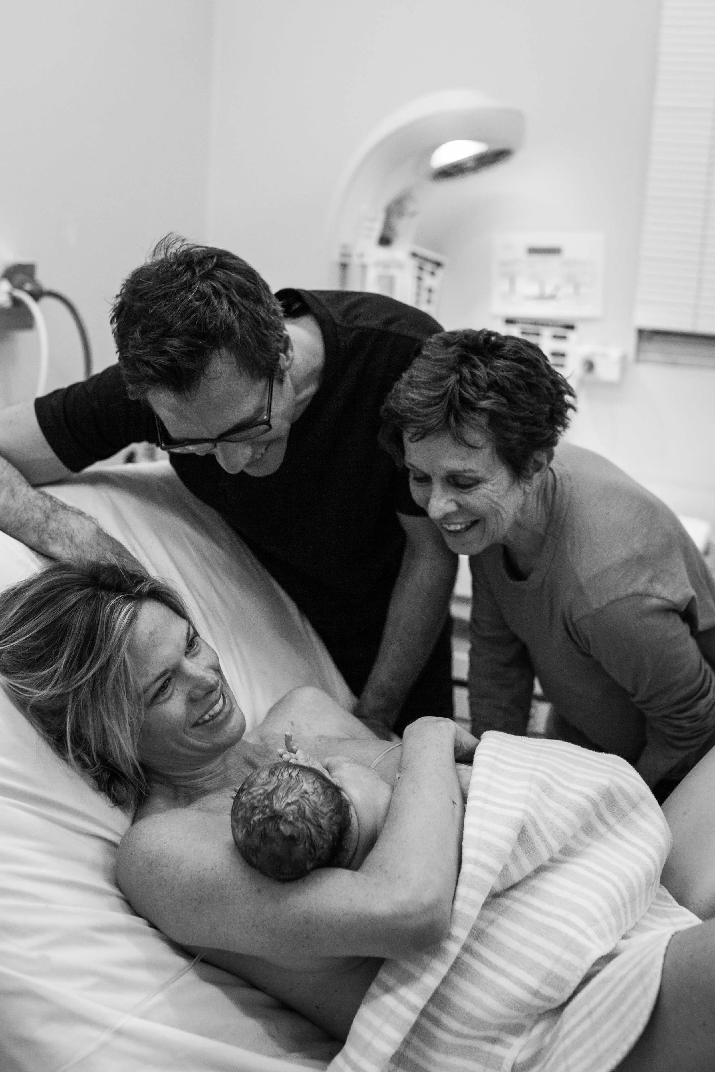 THEFIRSTHELLO - Birth Photography-17.jpg