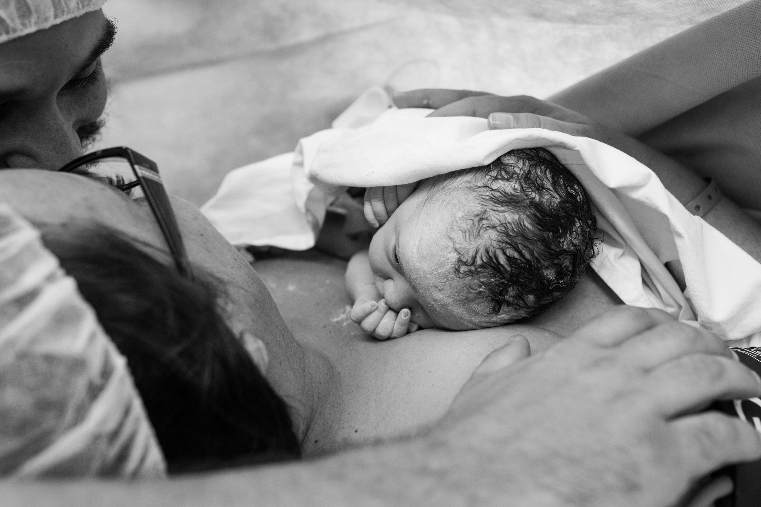 THEFIRSTHELLO-birthphotography-61.jpg