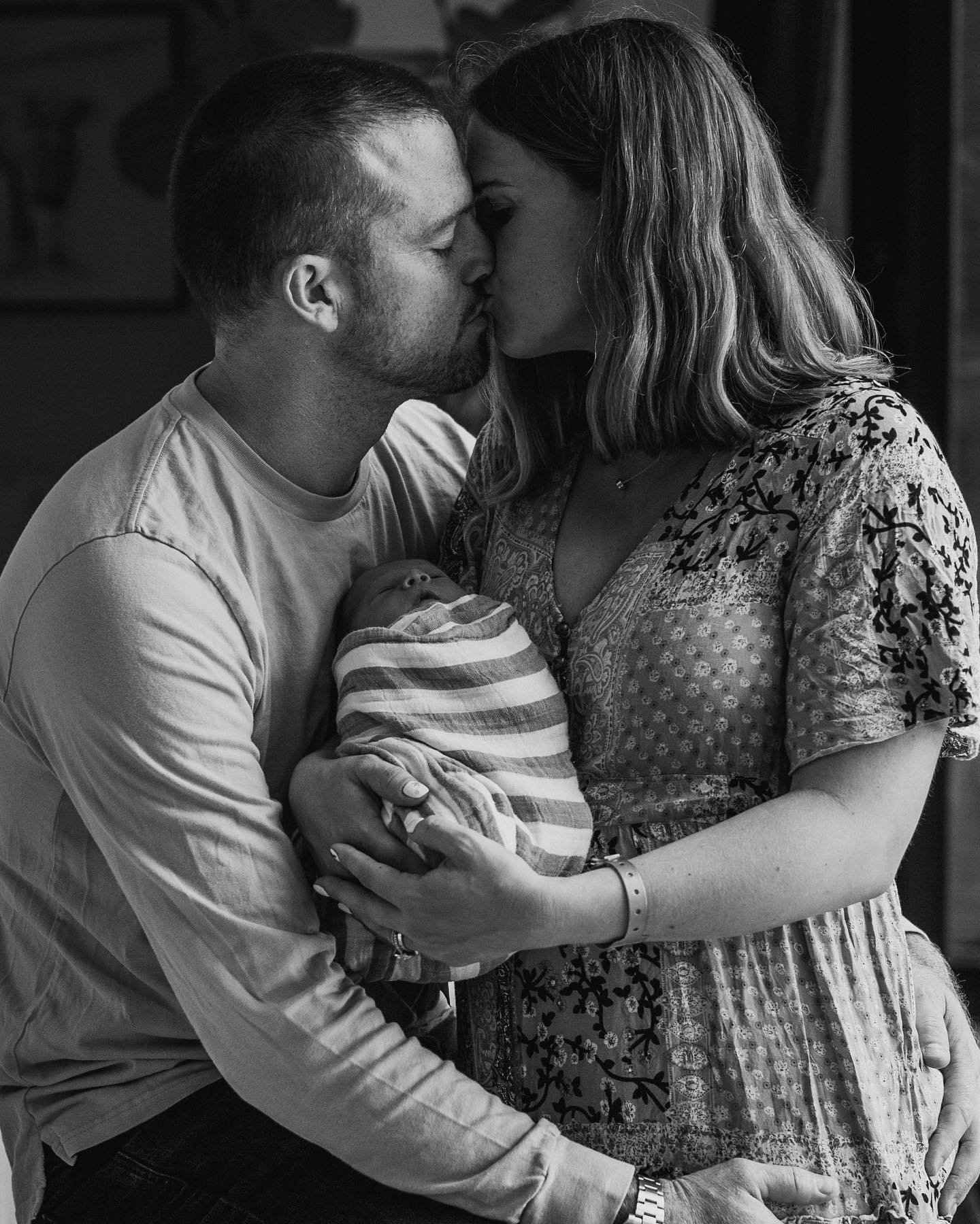 Keeping the flame alight. 😘🥰😍
.
.
.
#lovers #newborn #newbornbaby #newbornphotography #newbornphotographer #family #motherhood #fatherhood #mother #father #love #mum #dad #parents #parenthood