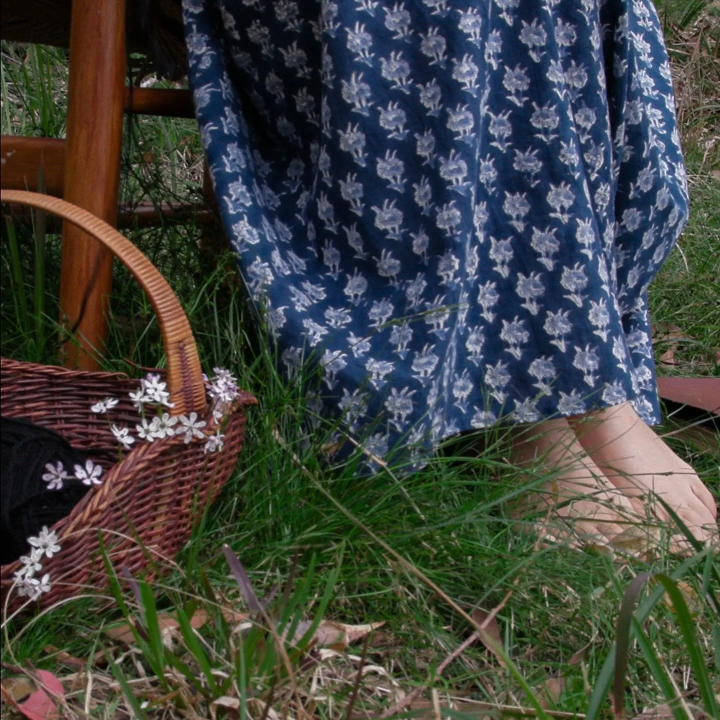 Some fabrics carry more than beauty &mdash; they hold time, patience, and the hands that made them. This block-printed cotton, gifted by @francesdicksonstudio feels like one of those treasures: soft as air, delicate yet timeless.

As I stitched it in