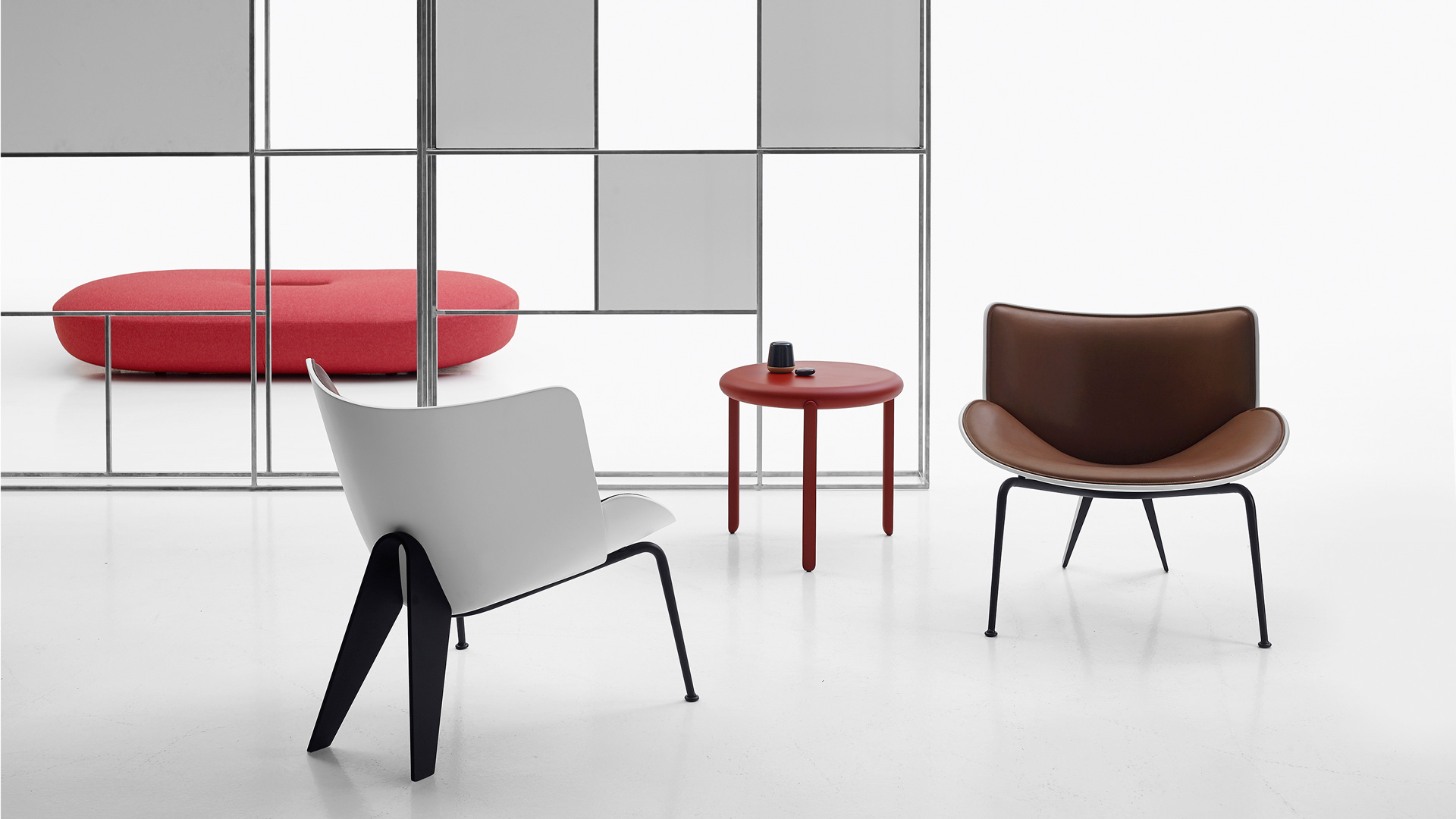 At the 2016 Milan Design Week, Doshi Levien released three new collections with B&B Italia: the Do-Maru armchair , Maru ottoman and Tabour side table . 