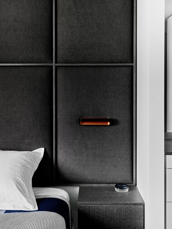 A close-up of the mix of textures within bedroom in We Are Huntly's Hampton Penthouse Project . Photo: Brooke Holm, Art Direction: Marsha Golemac