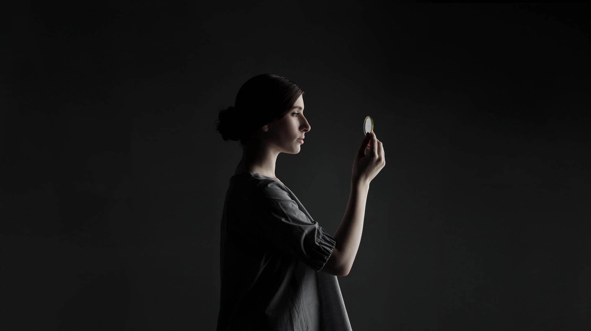 morespacemagazine-Minimalux-PocketMirror_Brand_Press.jpg