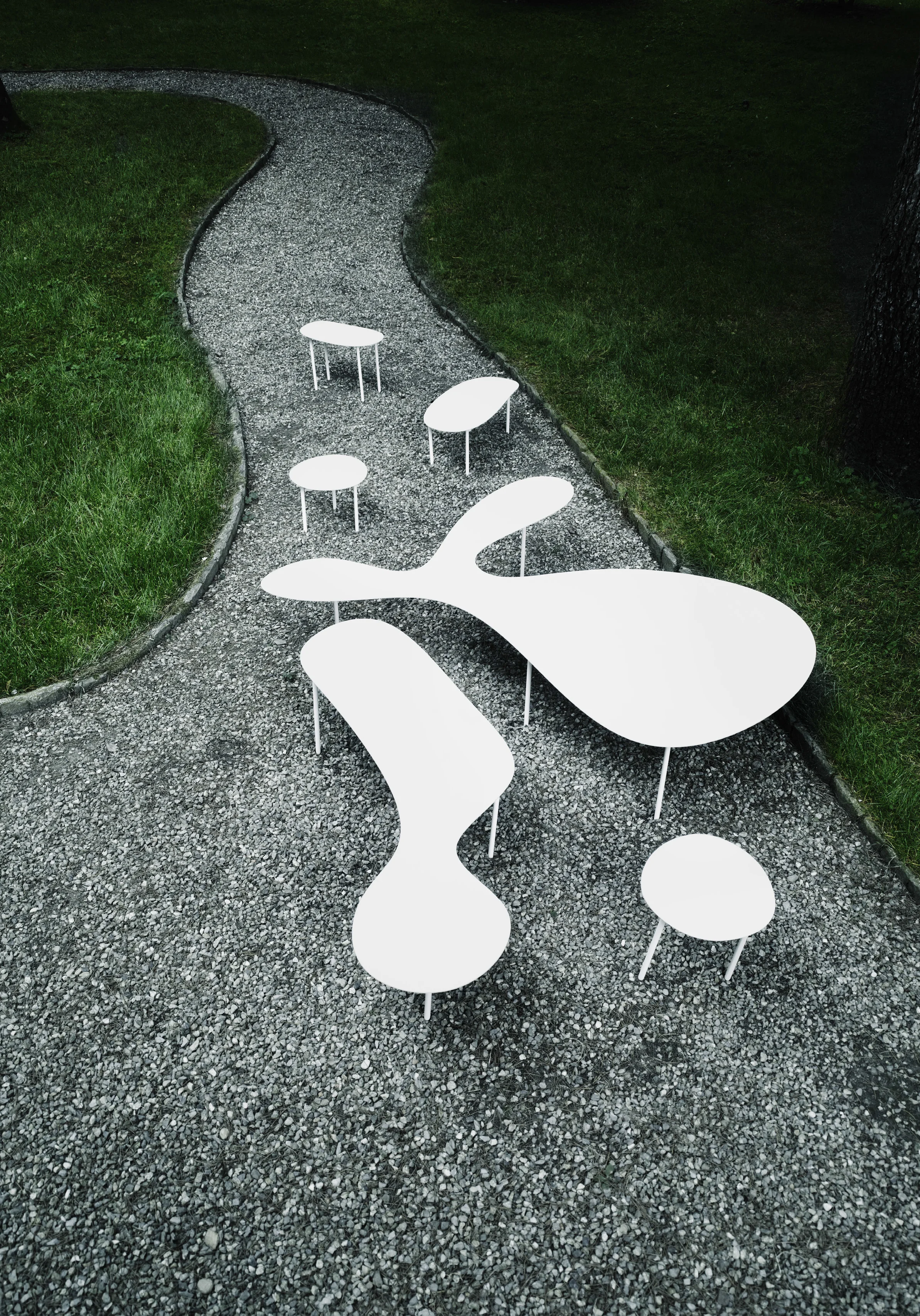 Reminiscent of the work of American sculptor Alexander Calder, the Rabbit and The Tortoise collection for Living Divani is a series of fun and playful tables.