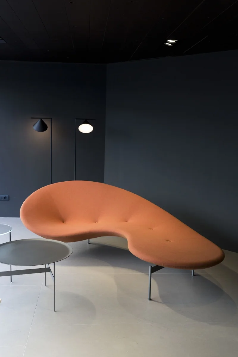 B&B Italia's new chaise designed by Piero Lissoni. 