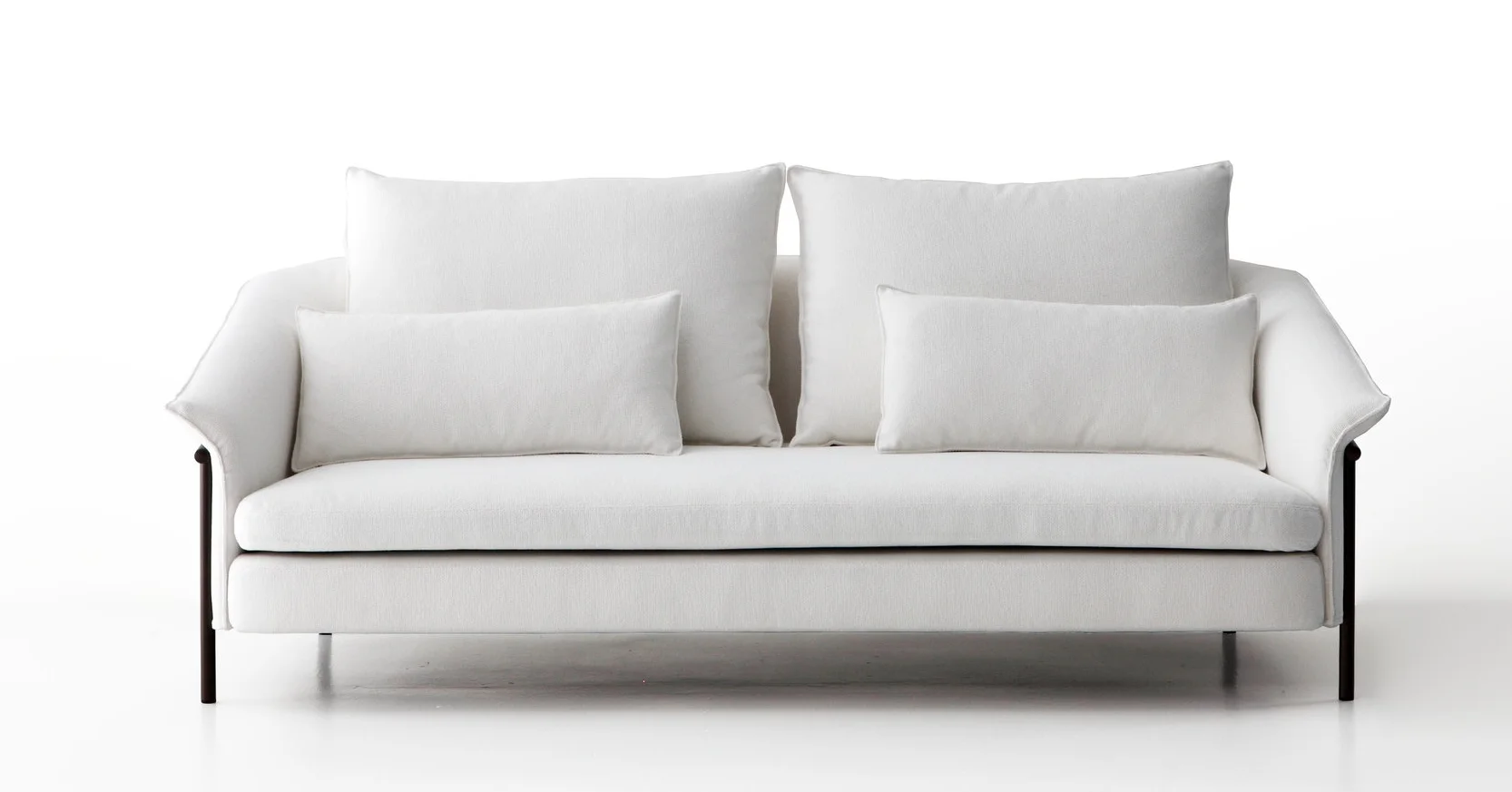 The Italian-Danish group Gam Fratesi designed the Kite sofa for Porro that feels Scandinavian in its clearly articulated form. 