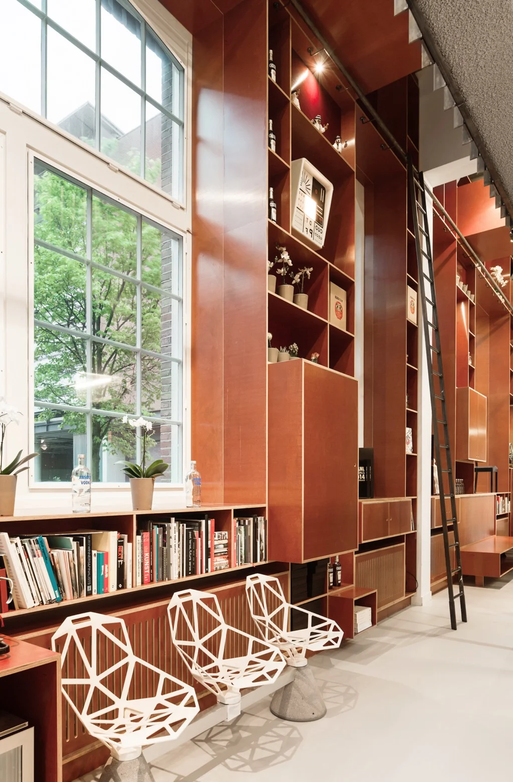 Inside a heritage-listed building in Amsterdam, the Dutch headquarters for international branding company Sid Lee was designed around the concept ‘the end of working’ is designed as an eclectic series of playful spaces to engage the team and their clients.