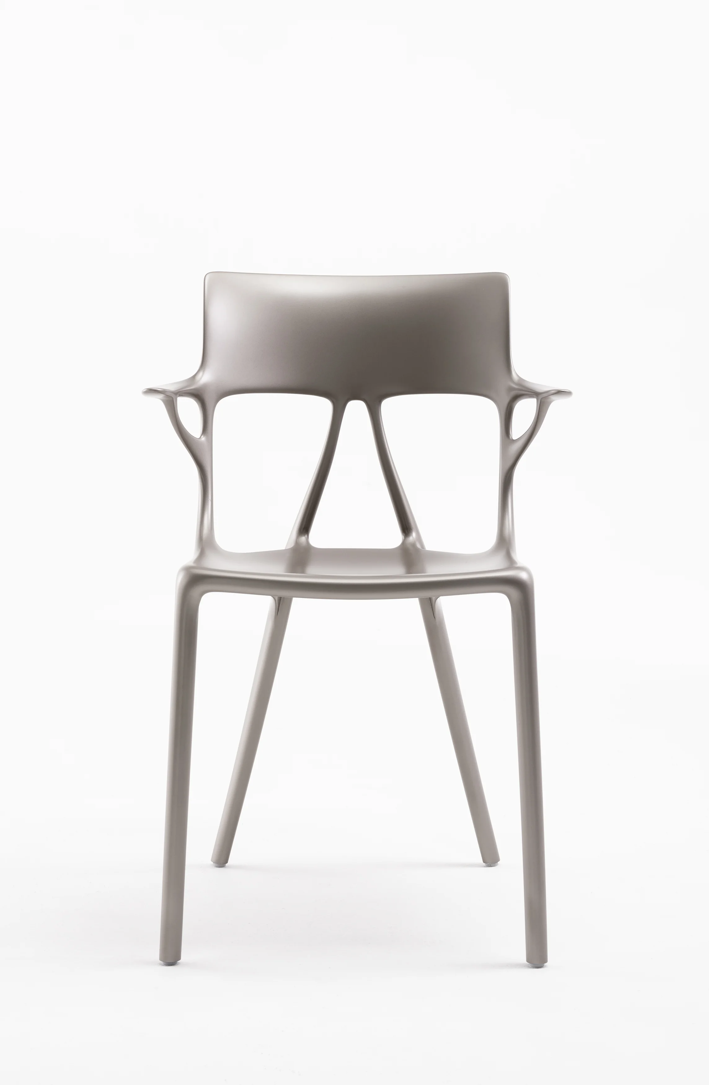 Kartell’s first steps into A.I. developed in collaboration with Philippe Starck and Autodesk software. Photo © Kartell .
