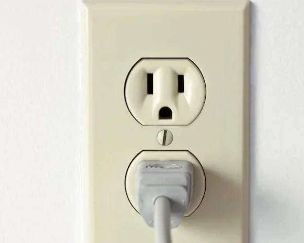 Outlet.jpg