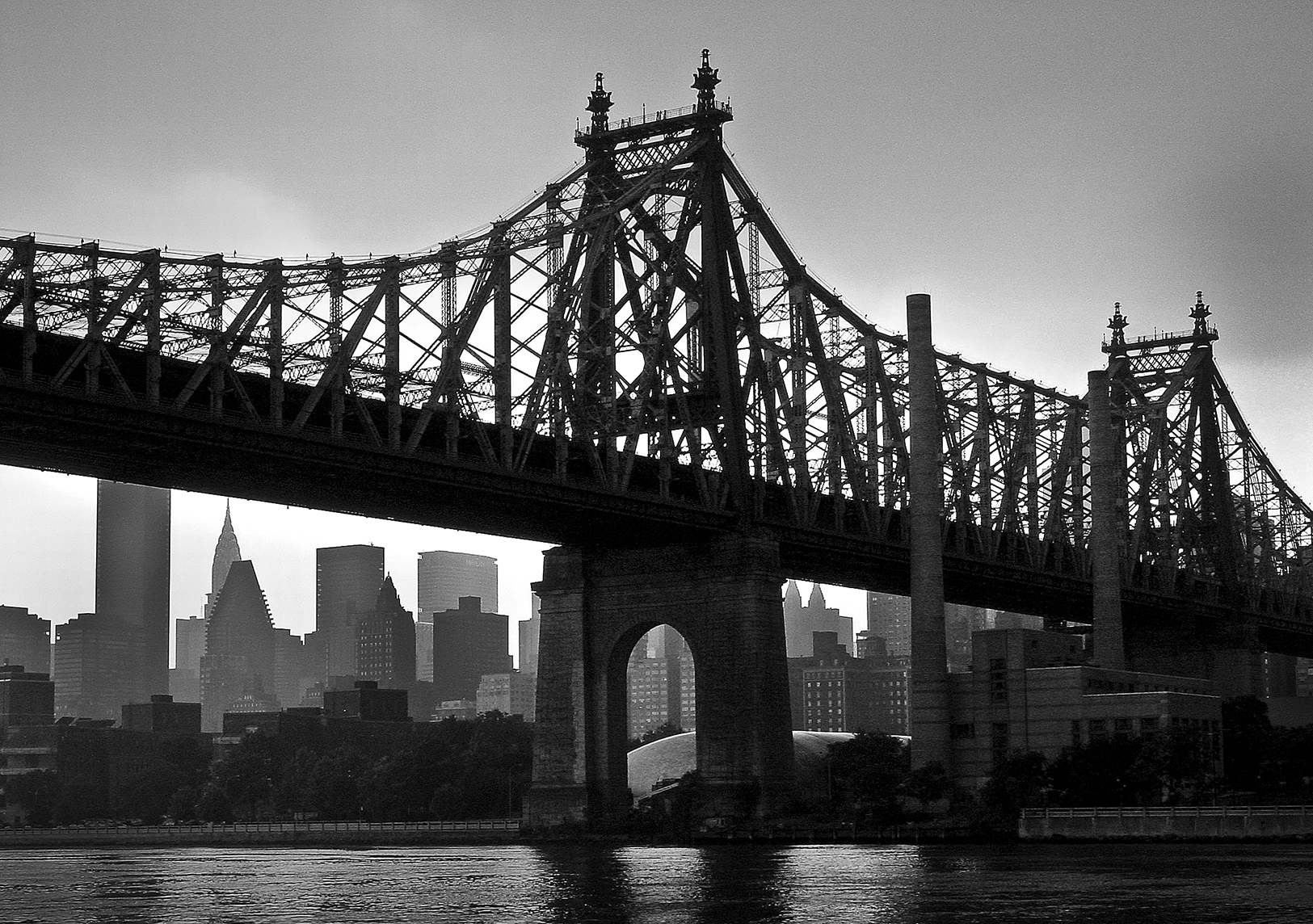 Q BridgeB_W.jpg