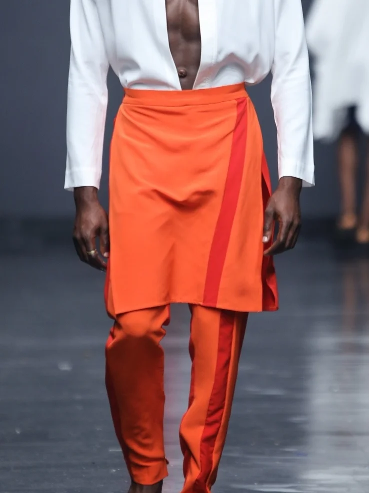 Designer: Sisiano