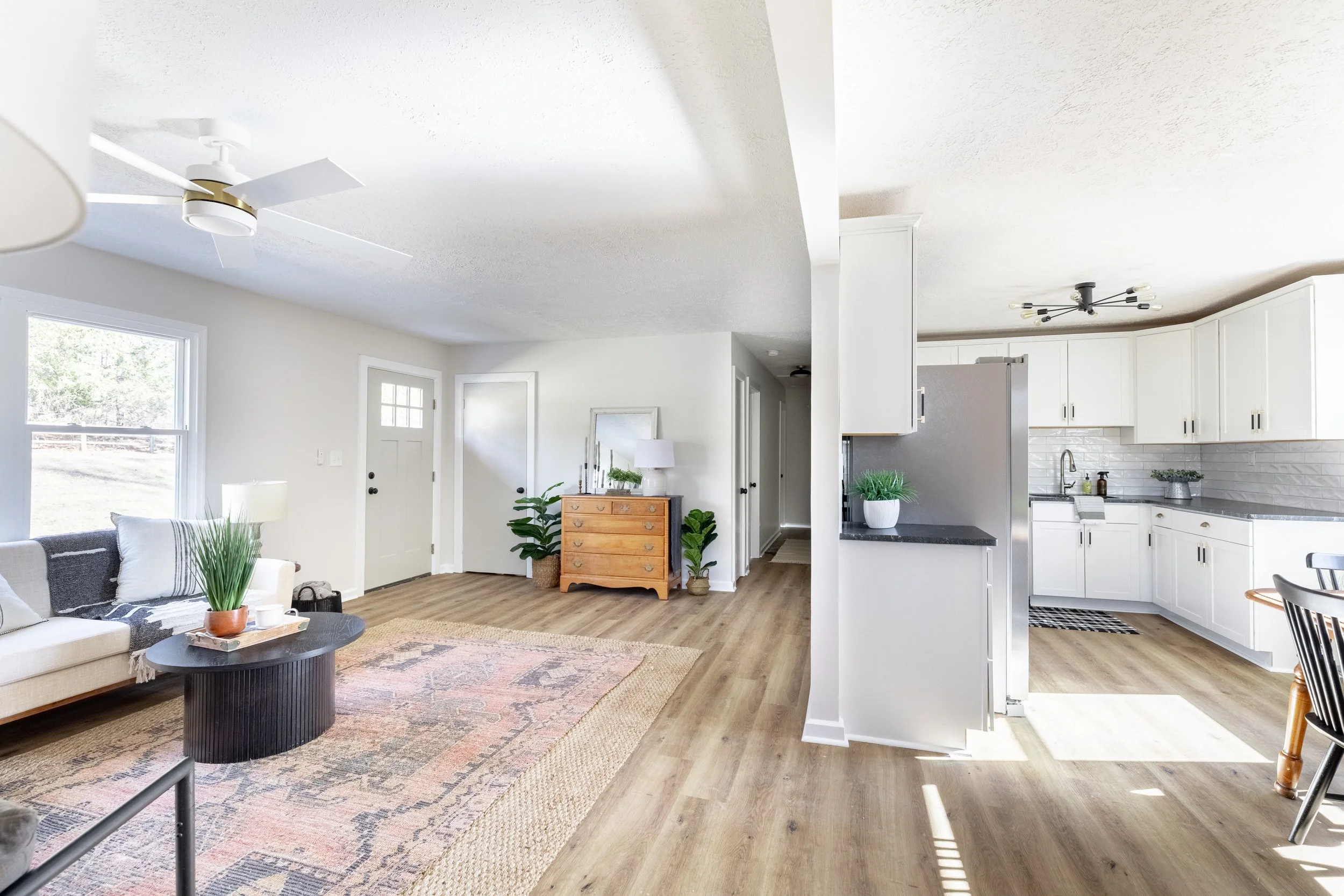 1090 Irish Court-11.jpg