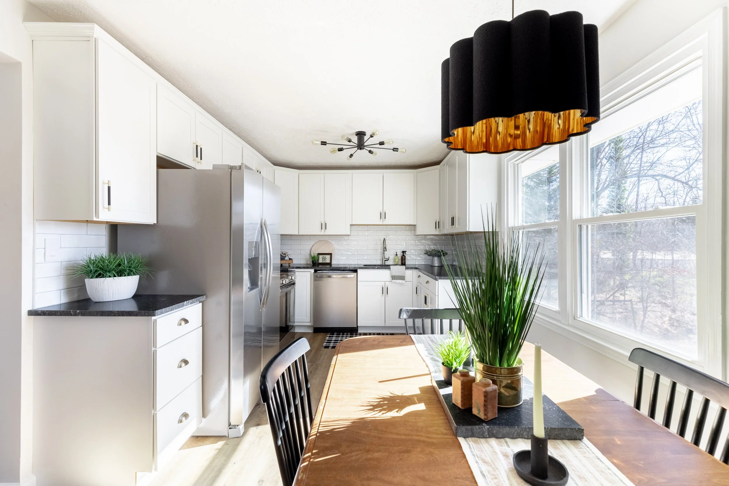 1090 Irish Court-13.jpg