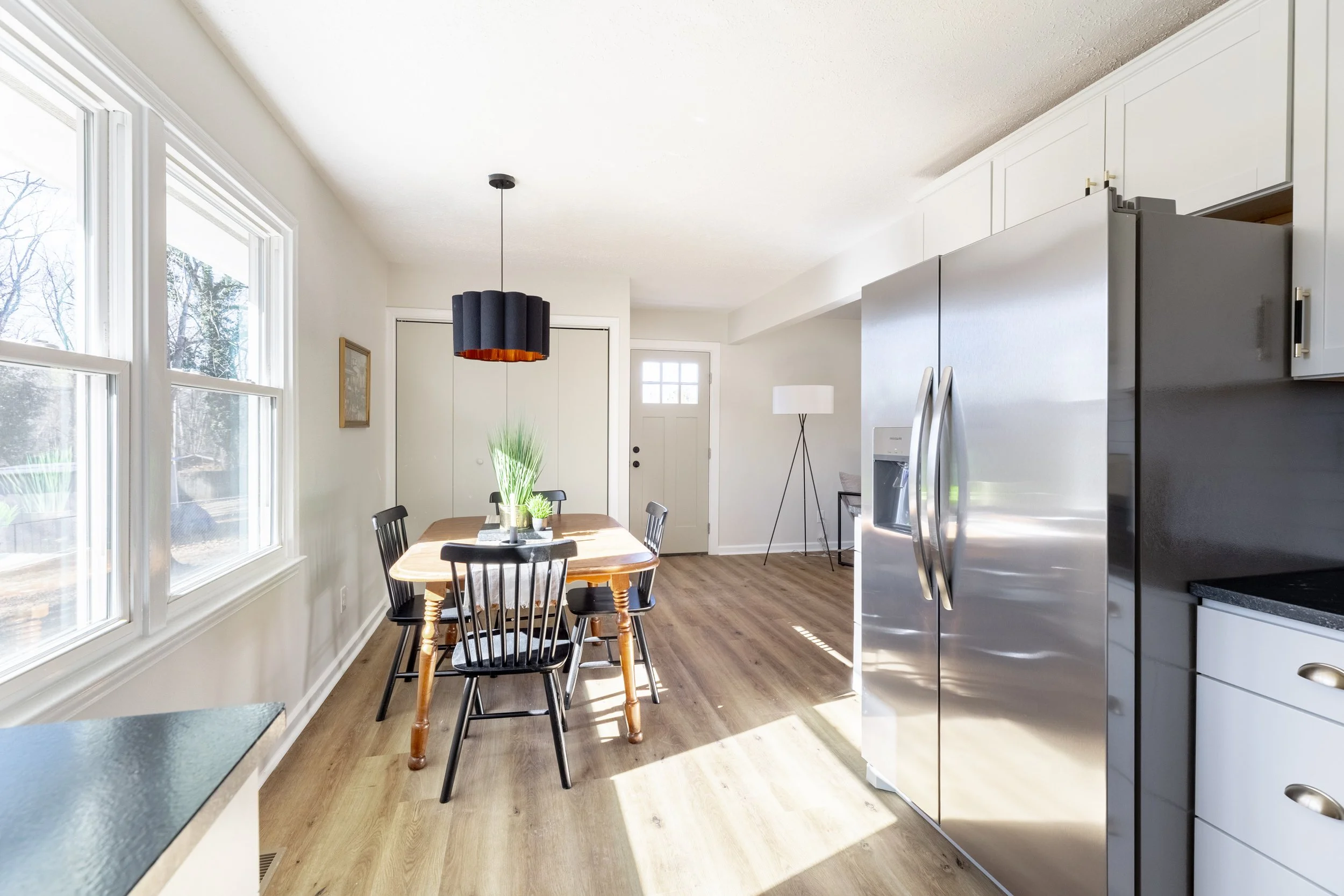 1090 Irish Court-20.jpg