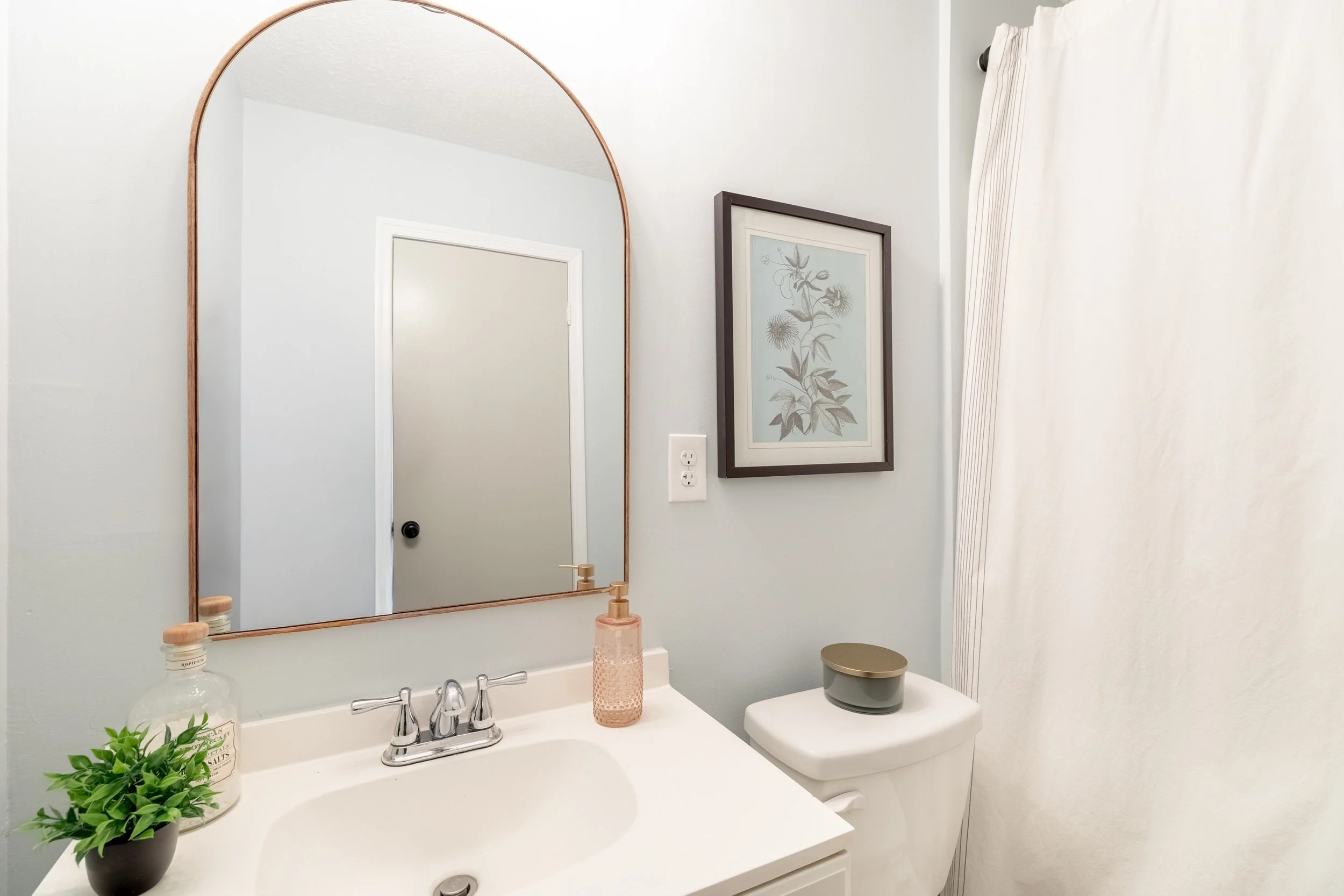 1090 Irish Court-33.jpg