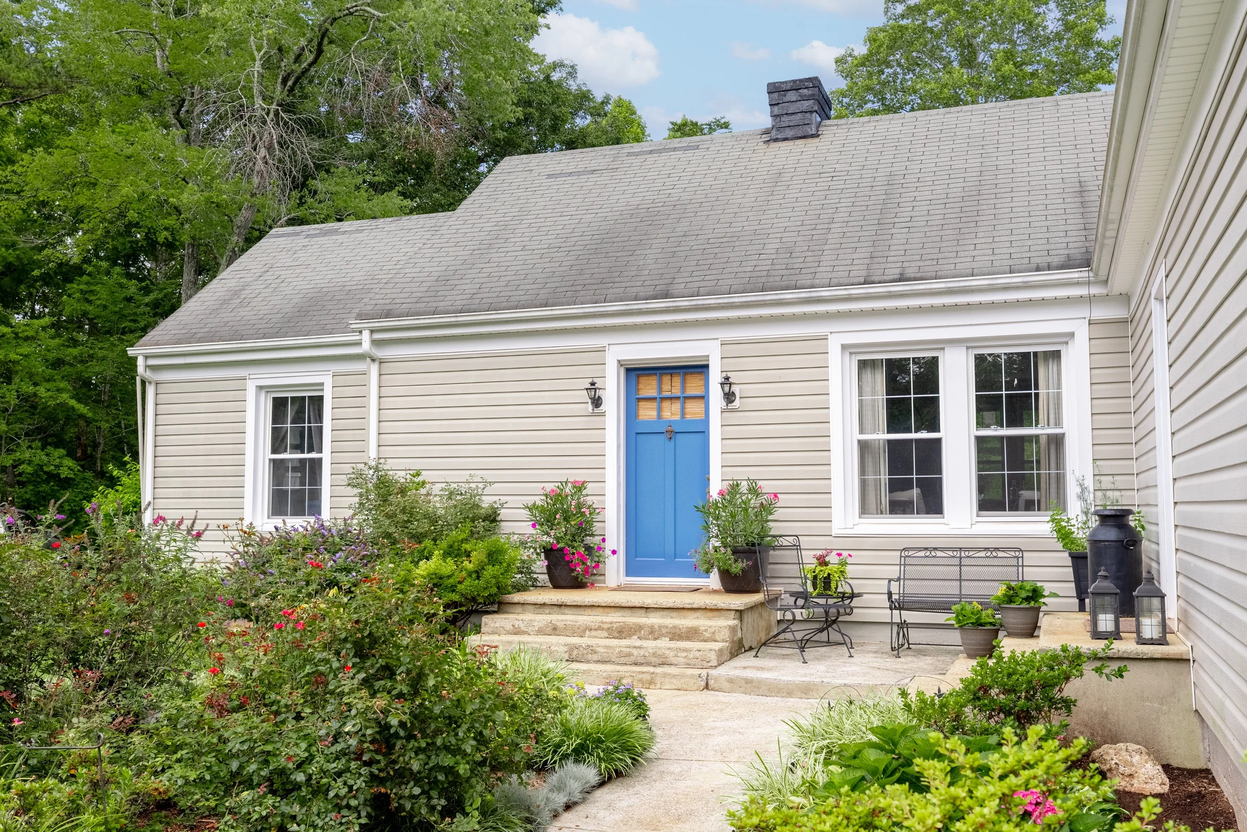 1059 Campbell Hwy-3.jpg