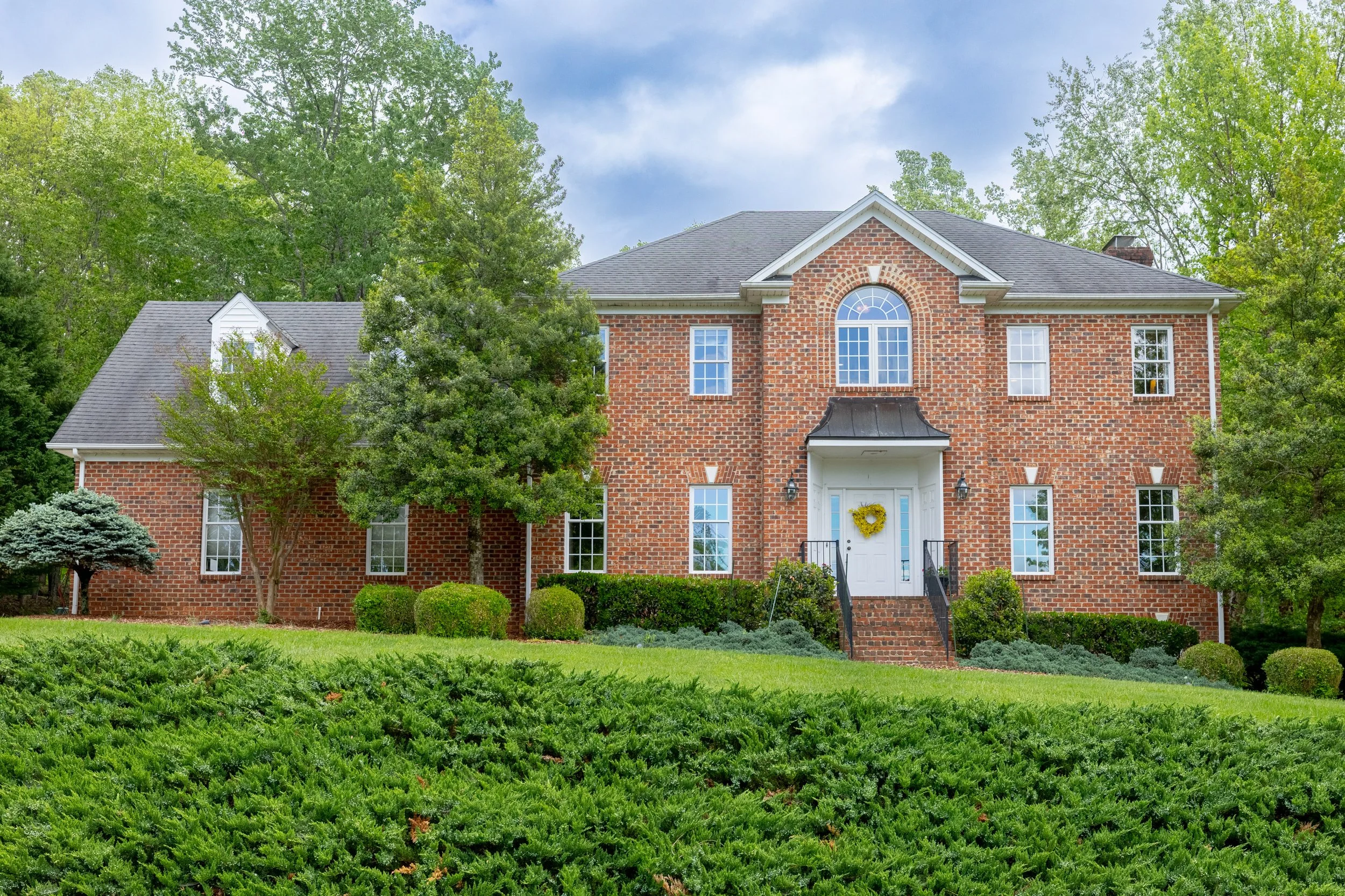 1057 Val Ter Ct-1.jpg