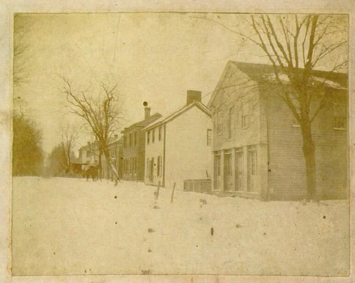 Main Street 1900.jpg