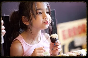 cupcake-eating-contest-027.jpg
