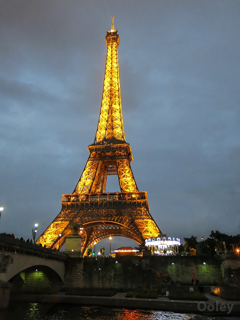 EiffelTowerWeb.jpg