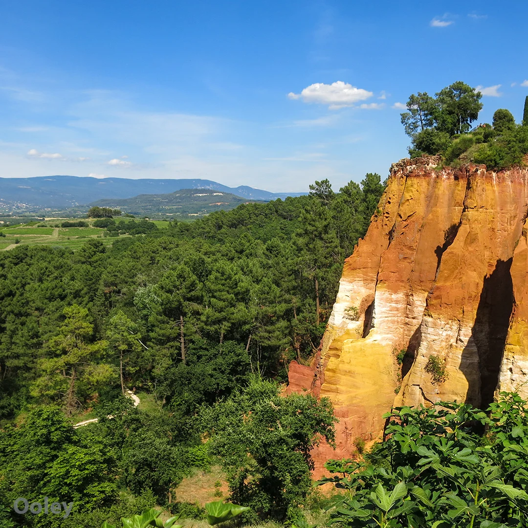 rousillon cliffsWeb.jpg