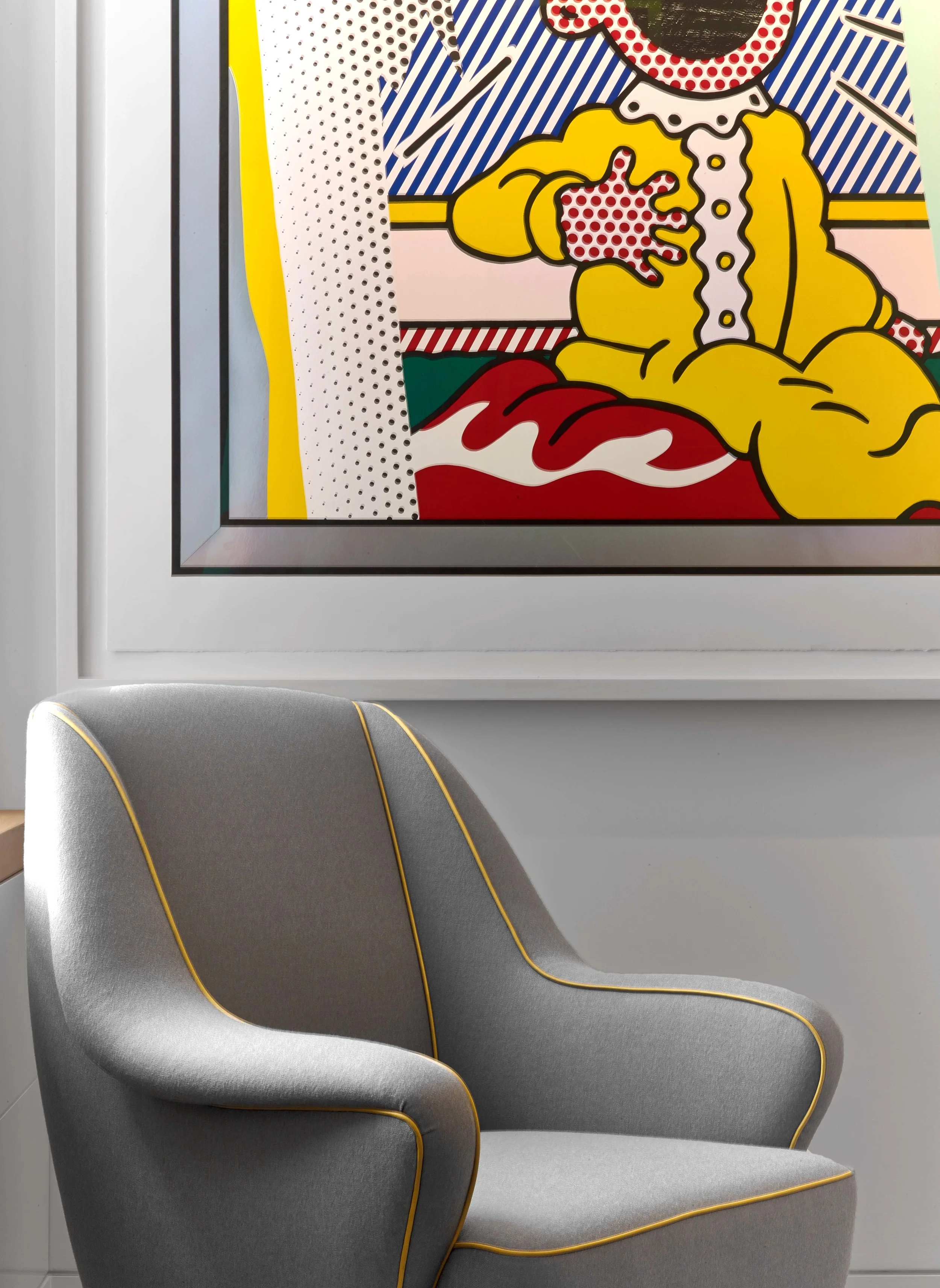 Yellow Guest 3.jpg