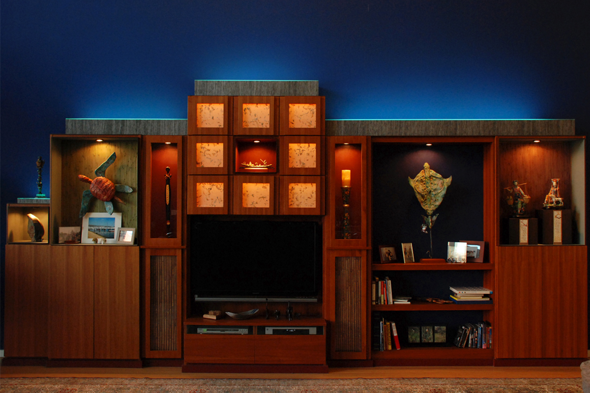 LightedCabinet2.jpg