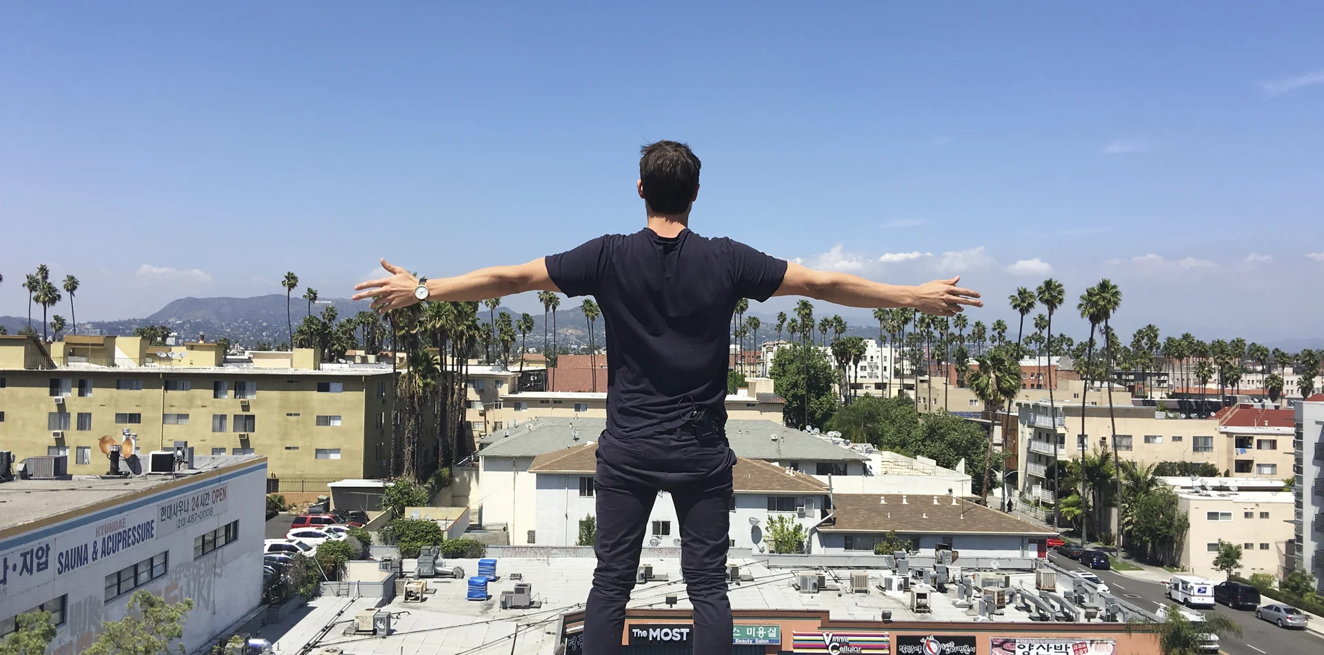 Jason Dundas Jason Dundas is a television presenter, brand ambassador, entrepreneur, and media maven. Dundas also runs his own production company Dundas Media .