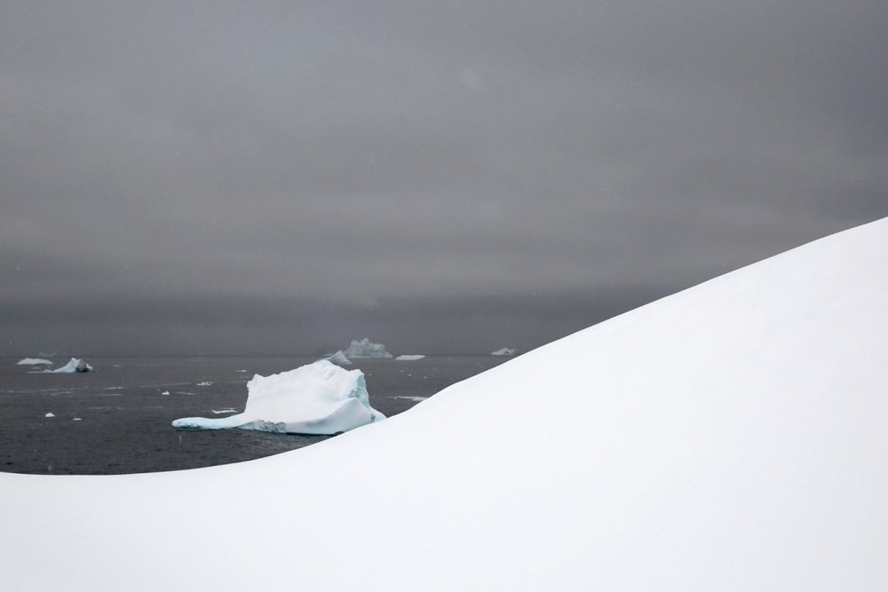 vol12_antarctica_landscape4-1455x970.jpg