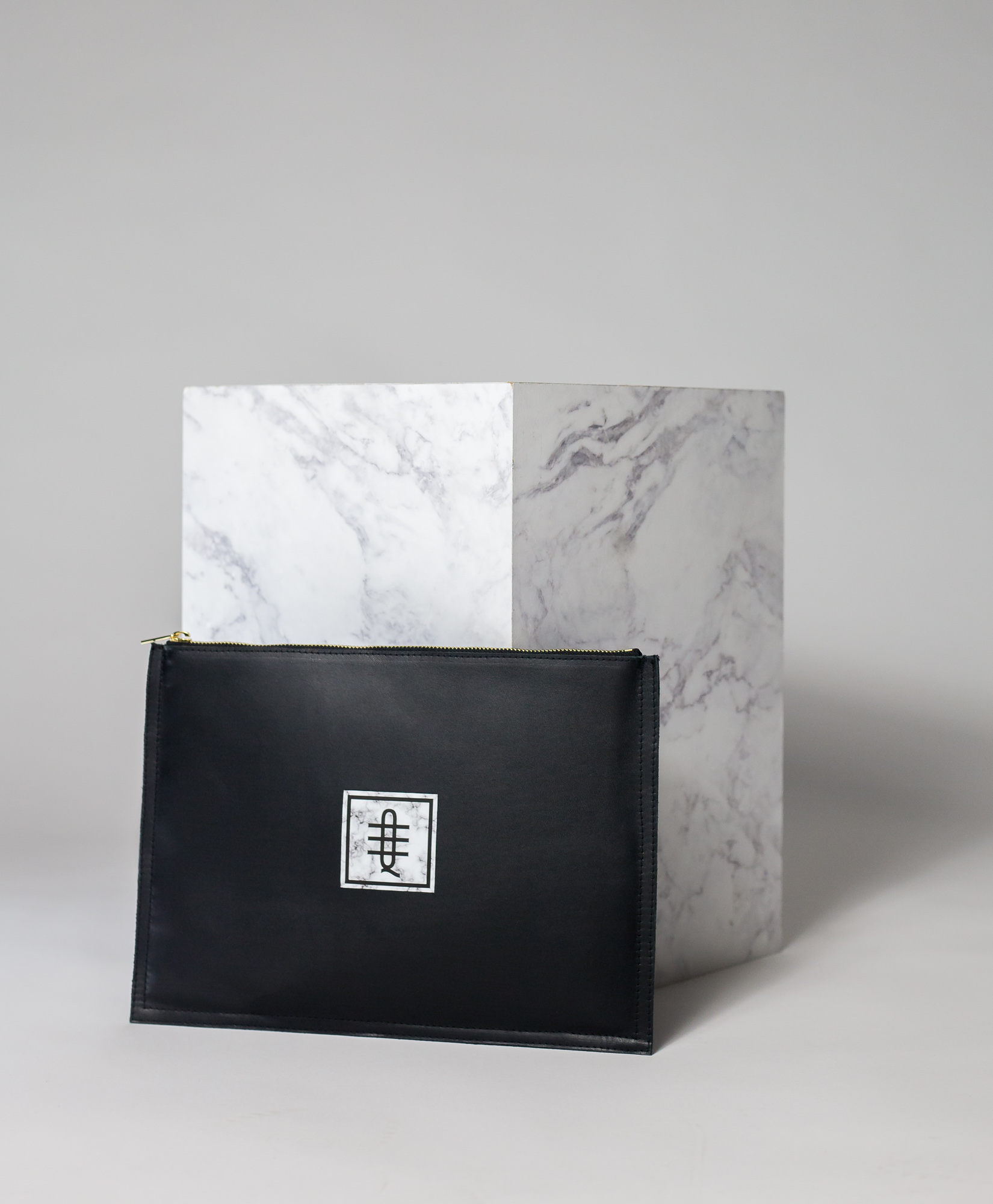 epoque-clutch-1.jpg