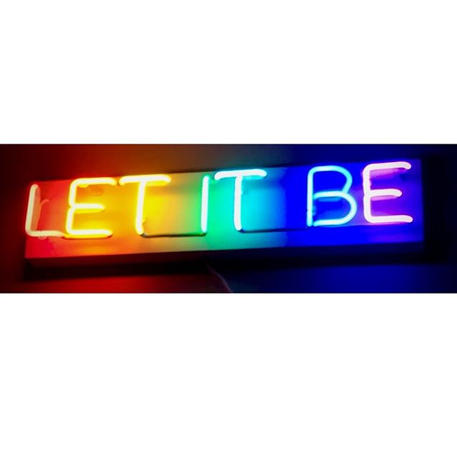 There doesn&rsquo;t have to be an hour of darkness if you have neon like this! 🌈 💫 🌌 *
*
*
*
*
#lettherebelight #neonsigns #neonlighting #letitbe #localartists #neonartist #neonartwork #neonlight #lightingdesigner #neonnyc #brooklynartist