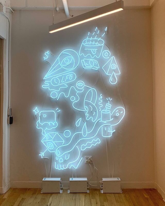 It may be President&rsquo;s Day but we&rsquo;re still working gettin&rsquo; that money honey 🍯 💰 💡 💵! Enjoy the day off or your hustle all you crazy kids! 
Big ol&rsquo; fancy $ @cashapp $

#precisionneon #neonnyc #supportbrooklynartists #neonlig