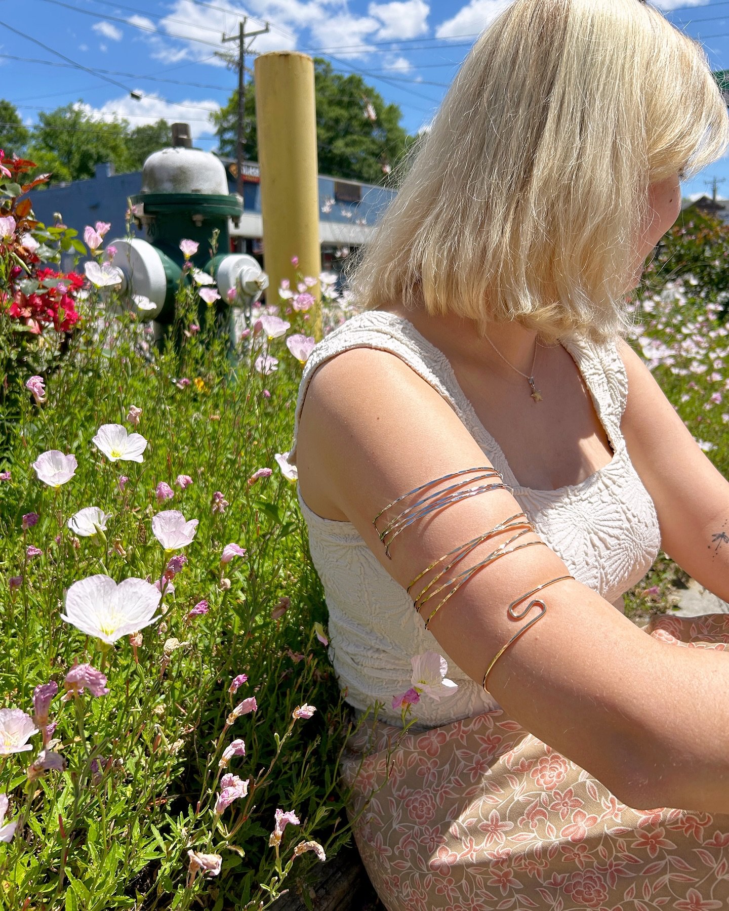 Dreaming of sunny summer days 🌧️🌞 New fashion arm cuffs in store! $12.98 each!
