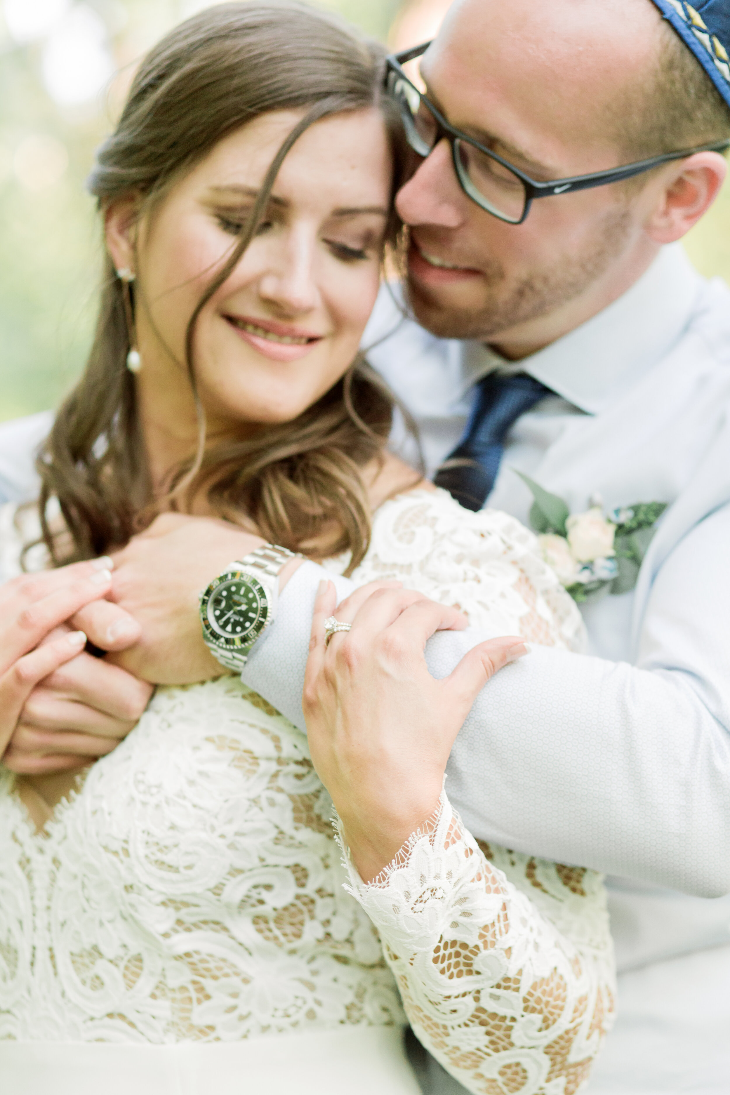 microwedding-athomewedding-ancasterwedding-alexandradelbellophotography-hamiltonweddingphotographer-burlingtonweddingphotographer-niagaraweddingphotographer-torontoweddingphotographer-0092.jpg