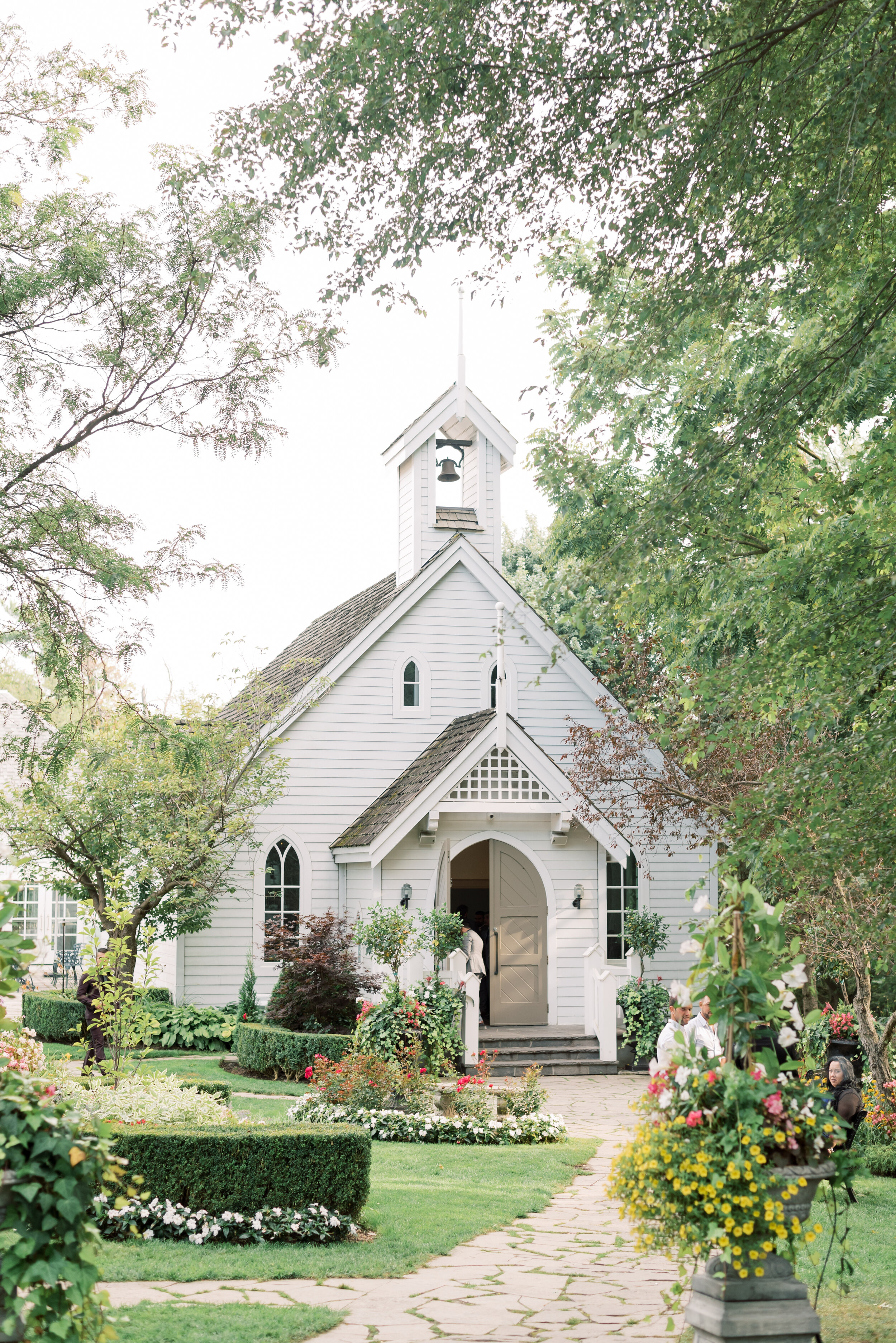 thedoctorshouse-thedoctorshousewedding-thedoctorshousekleinburg-kleinburgwedding-alexandradelbellophotography-hamiltonweddingphotographer-burlingtonweddingphotographer-niagaraweddingphotographer-torontoweddingphotographer-0022.jpg