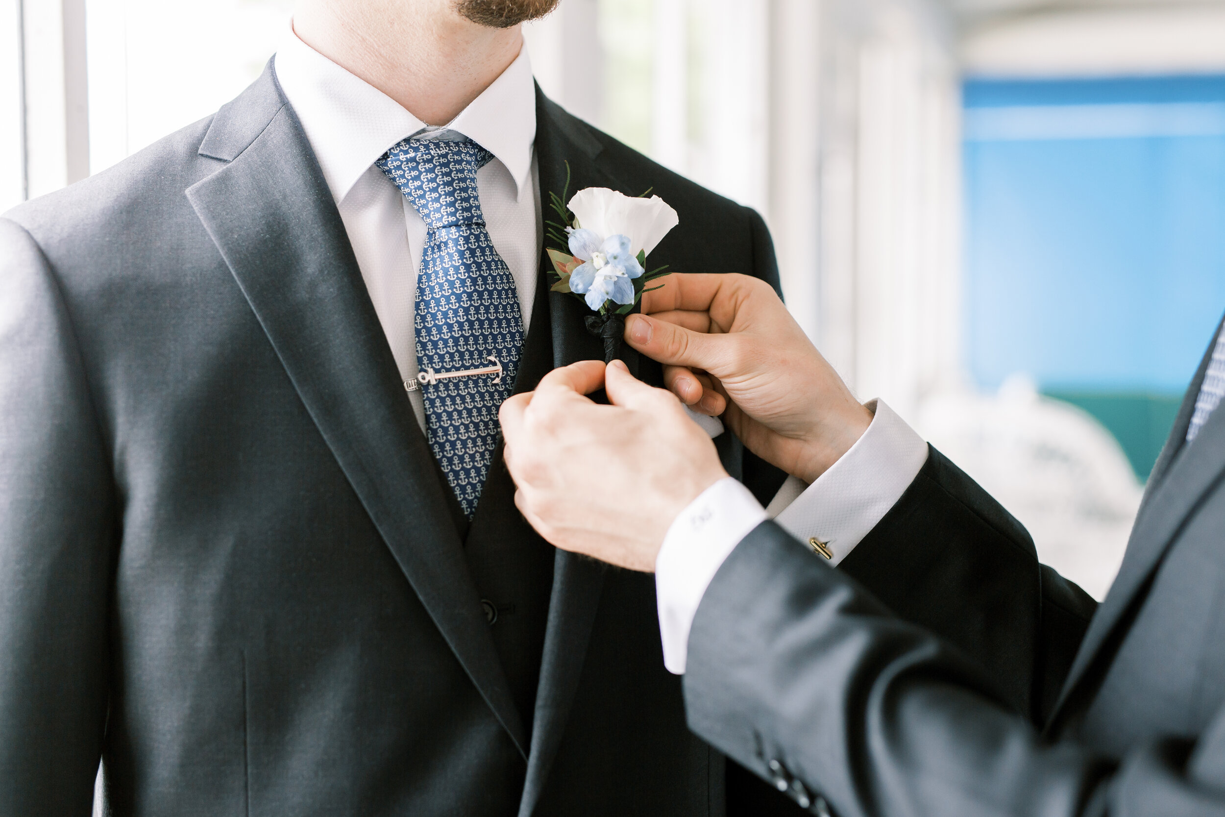 buffalocanoeclub-buffalocanoeclubwedding-niagarawedding-niagaraonthelakewedding-notlwedding-alexandradelbellophotography-hamiltonweddingphotographer-burlingtonweddingphotographer-niagaraweddingphotographer-torontoweddingphotographer-0029.jpg