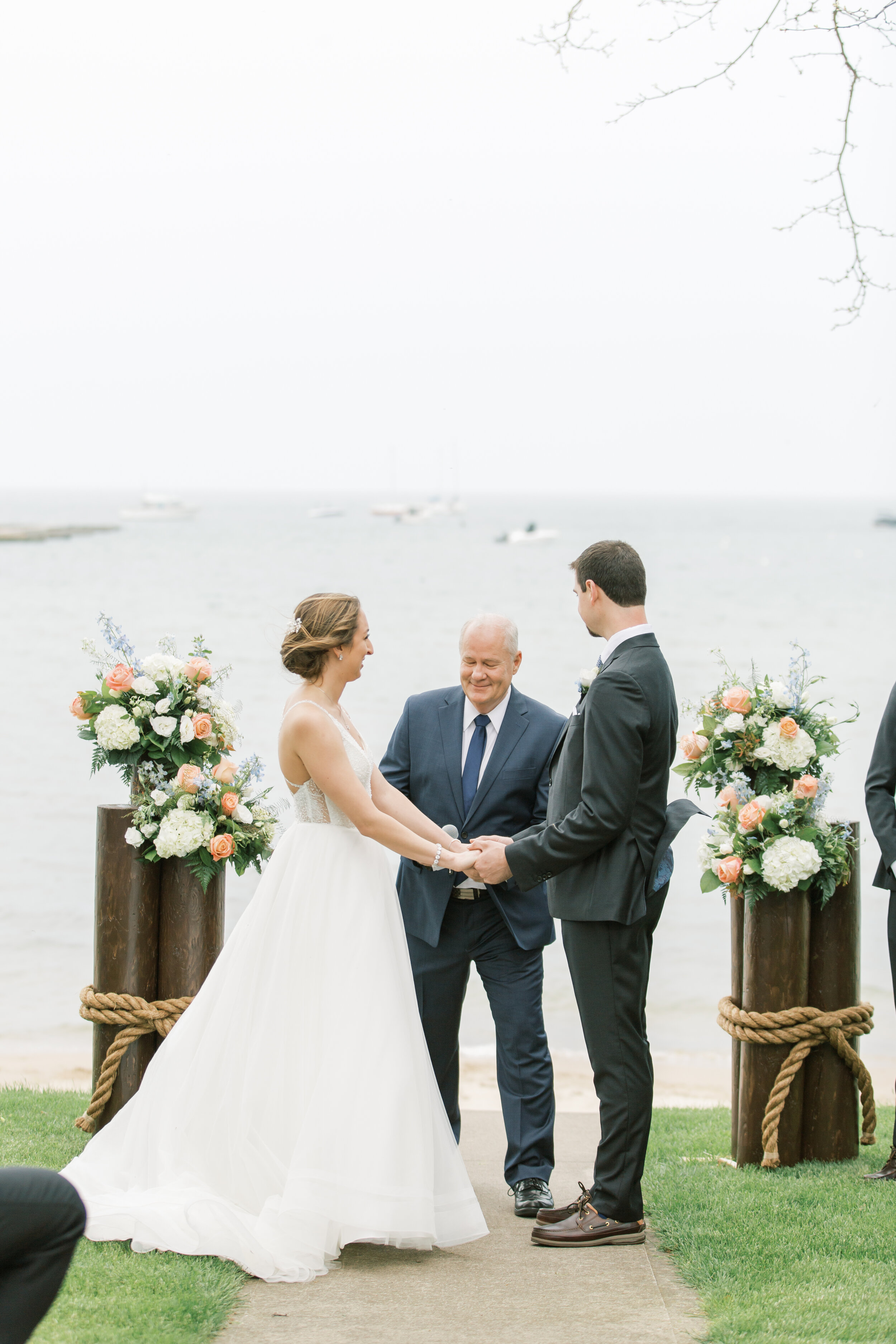 buffalocanoeclub-buffalocanoeclubwedding-niagarawedding-niagaraonthelakewedding-notlwedding-alexandradelbellophotography-hamiltonweddingphotographer-burlingtonweddingphotographer-niagaraweddingphotographer-torontoweddingphotographer-0101.jpg