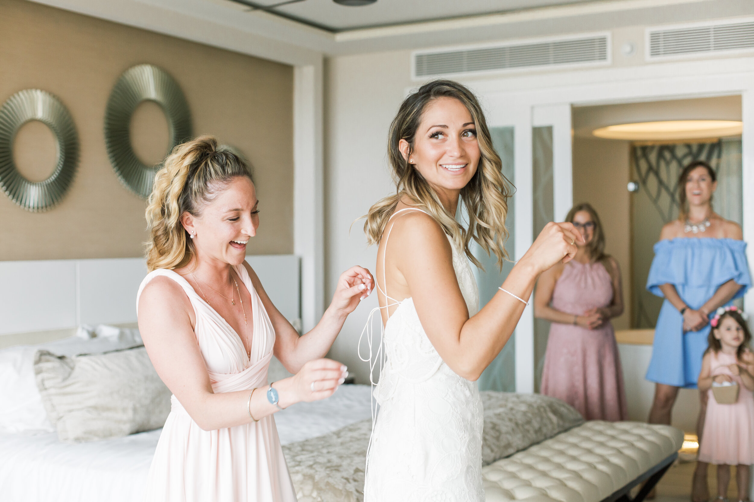 royaltonrivierawedding-destinationwedding-royaltondestinationwedding-royaltonmexicowedding-alexandradelbellophotography-hamiltonweddingphotographer-burlingtonweddingphotographer-niagaraweddingphotographer-torontoweddingphotographer-0035.jpg