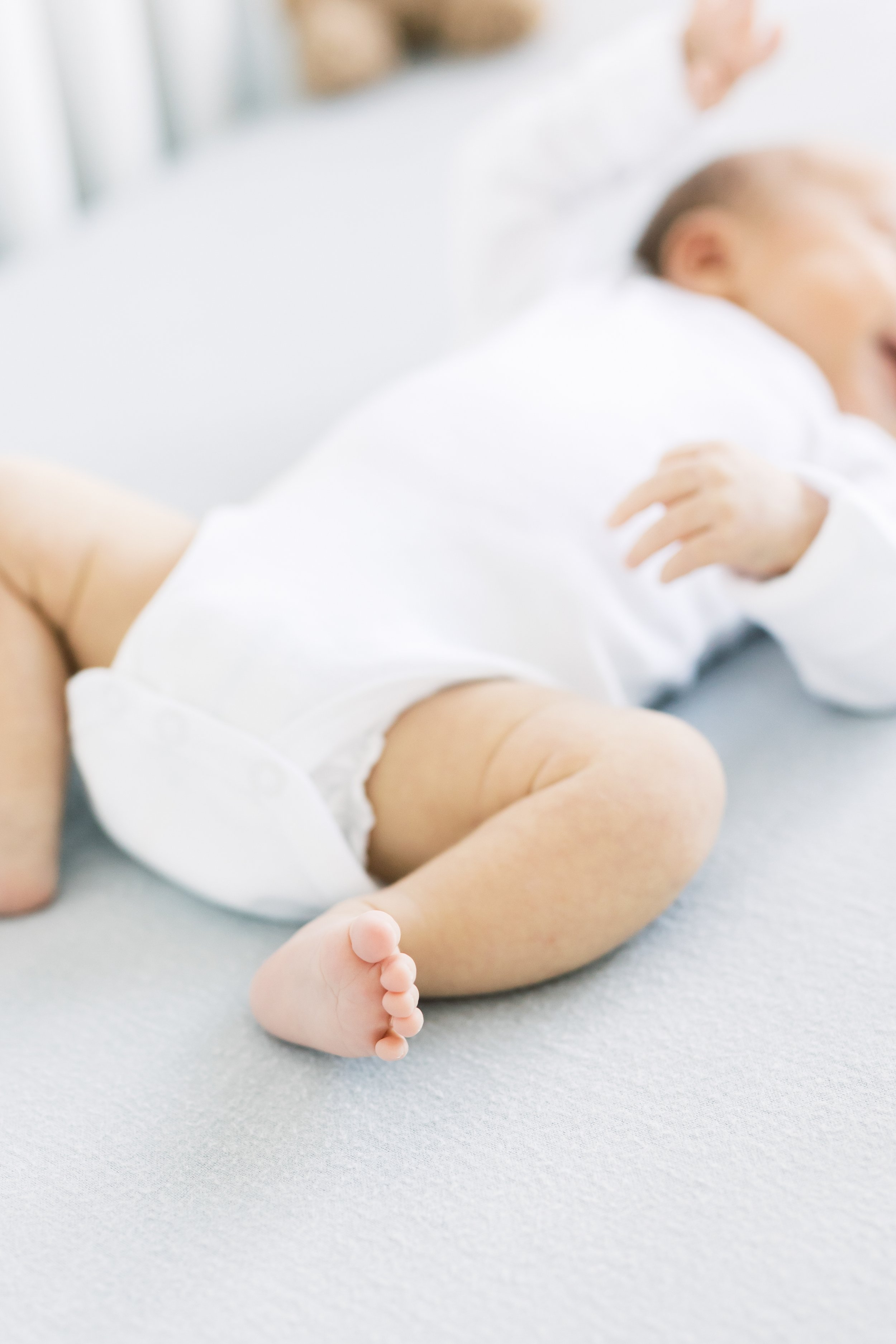 LUCA-NEWBORN-SESSION-ALEXANDRADELBELLOPHOTOGRAPHY-HAMILTONNEWBORNSESSION-BURLINGTONNEWBORNSESSION-NEWBORNPHOTOGRAPHER-GTANEWBORNPHOTOGRAPHER-0018.jpg