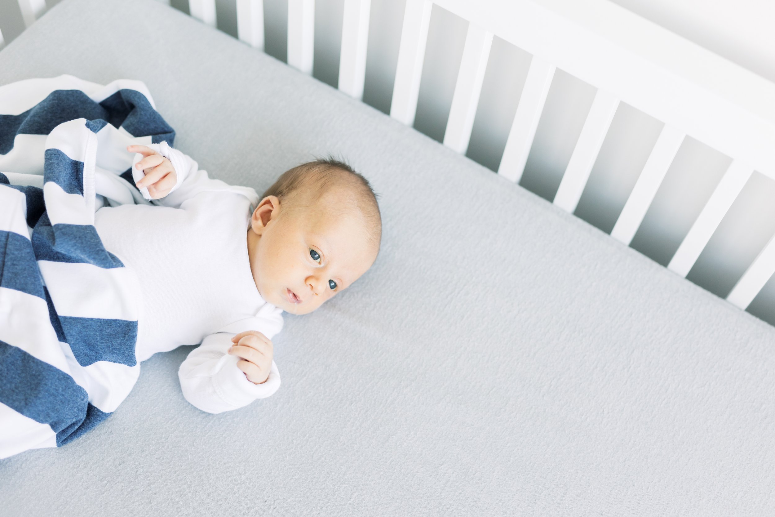 LUCA-NEWBORN-SESSION-ALEXANDRADELBELLOPHOTOGRAPHY-HAMILTONNEWBORNSESSION-BURLINGTONNEWBORNSESSION-NEWBORNPHOTOGRAPHER-GTANEWBORNPHOTOGRAPHER-0009.jpg