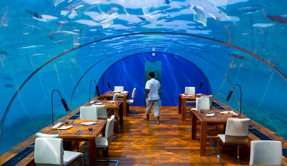 underwater-restaurant-hurawalhi.jpg