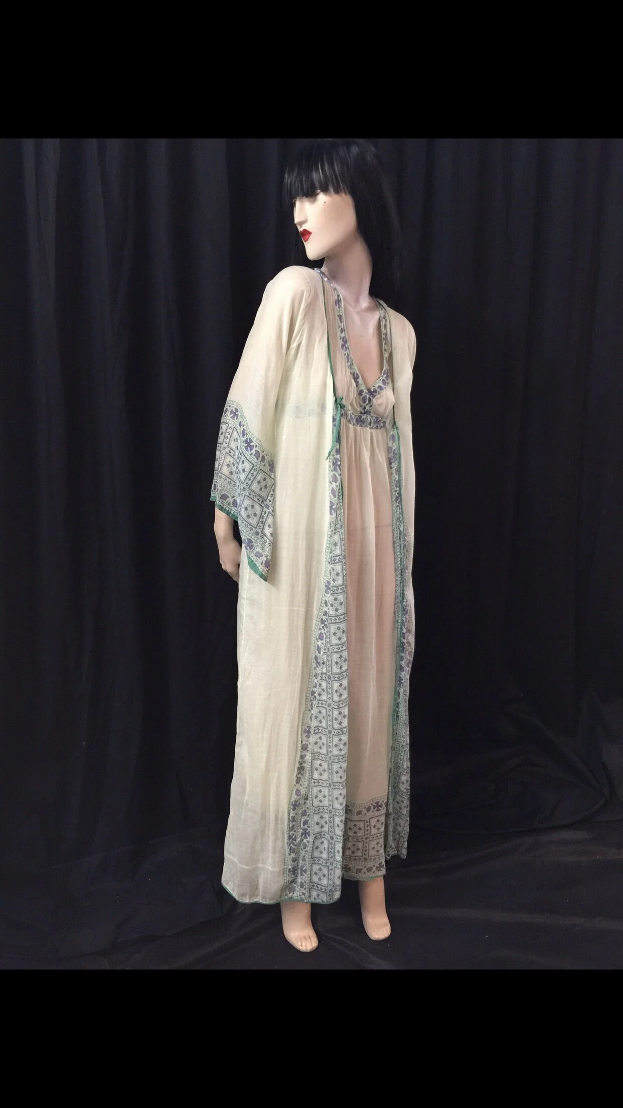 50270600-0C03-4E01-B784-D3E07992F917