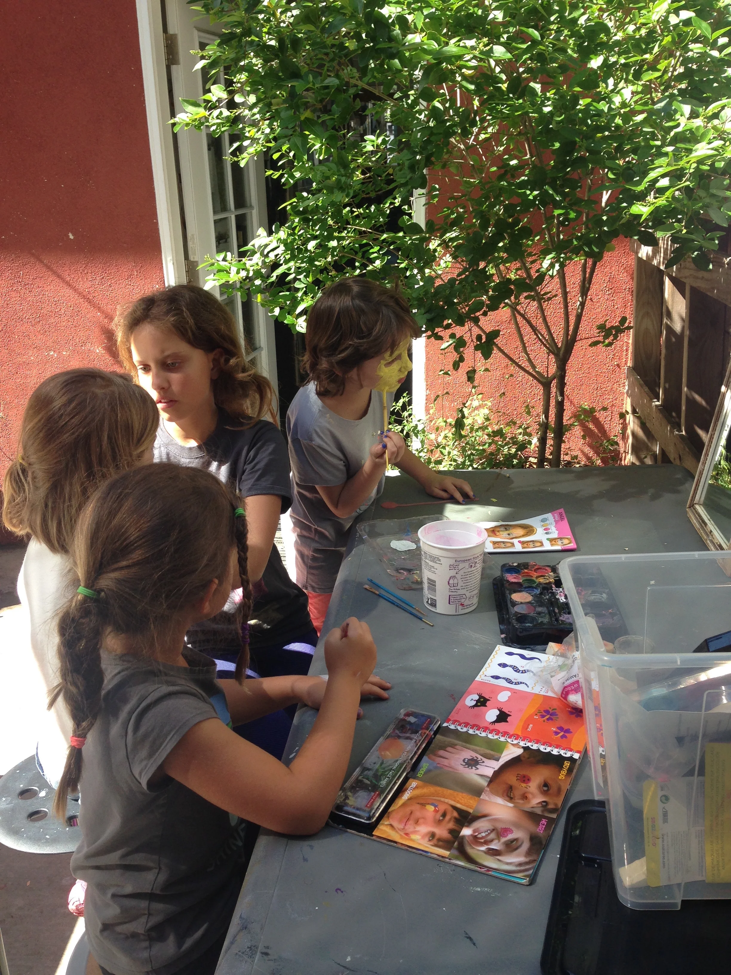 masks_facepainting.jpg
