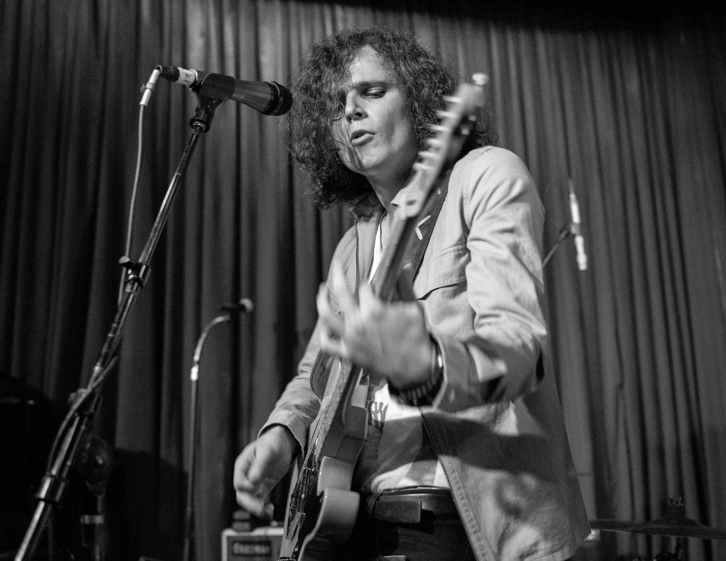 Hamish Anderson at Hotel Cafe by ALex Huggan -14.jpg.jpeg