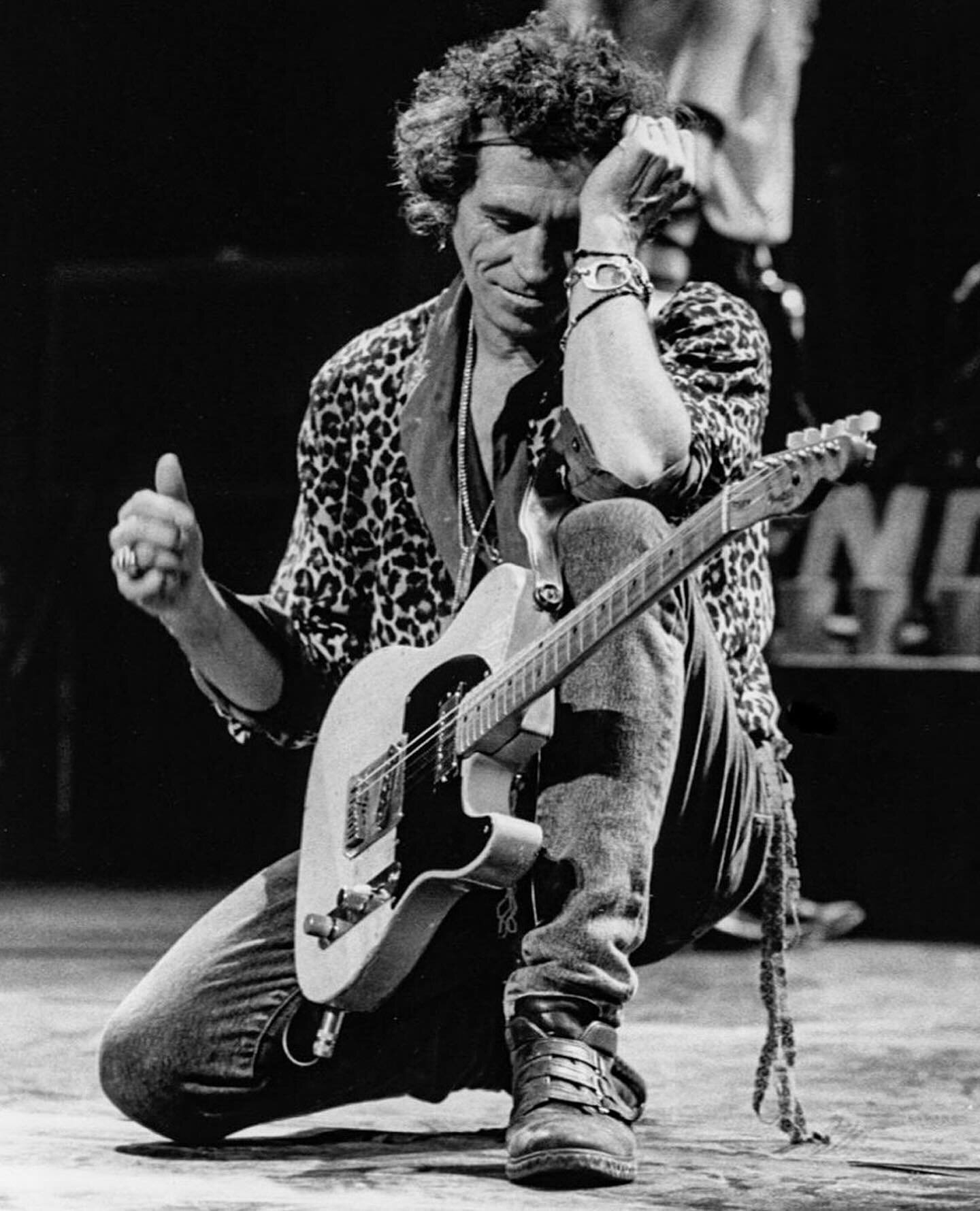 Happy 80th Birthday to the human riff @officialkeef - it&rsquo;s a beautiful thing to know he is still out there, on stage strumming a tele in open G like only he can. May the good lord shine a light on you! 🎸🎸🎸

#KeithRichards #80 #TheRollingSton