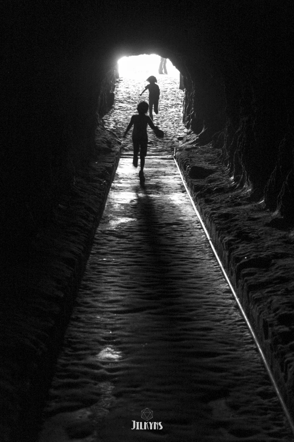 Black & White photo by Jilkyns